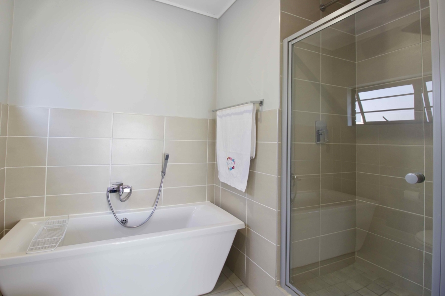 3 Bedroom Property for Sale in Rooihuiskraal Gauteng