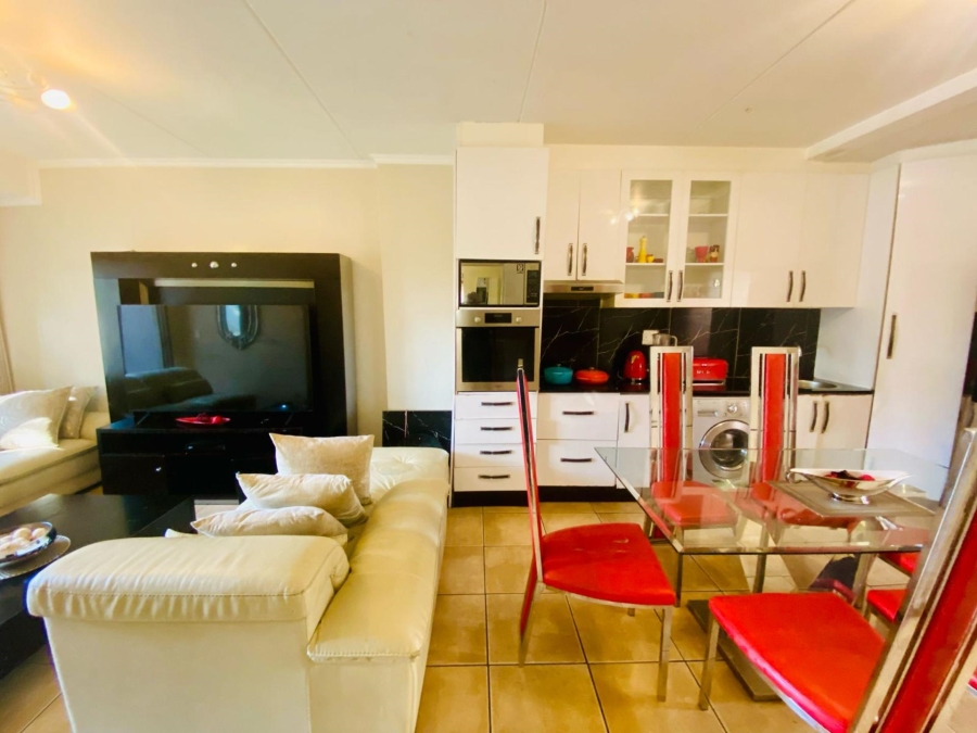 2 Bedroom Property for Sale in Sunninghill Gauteng