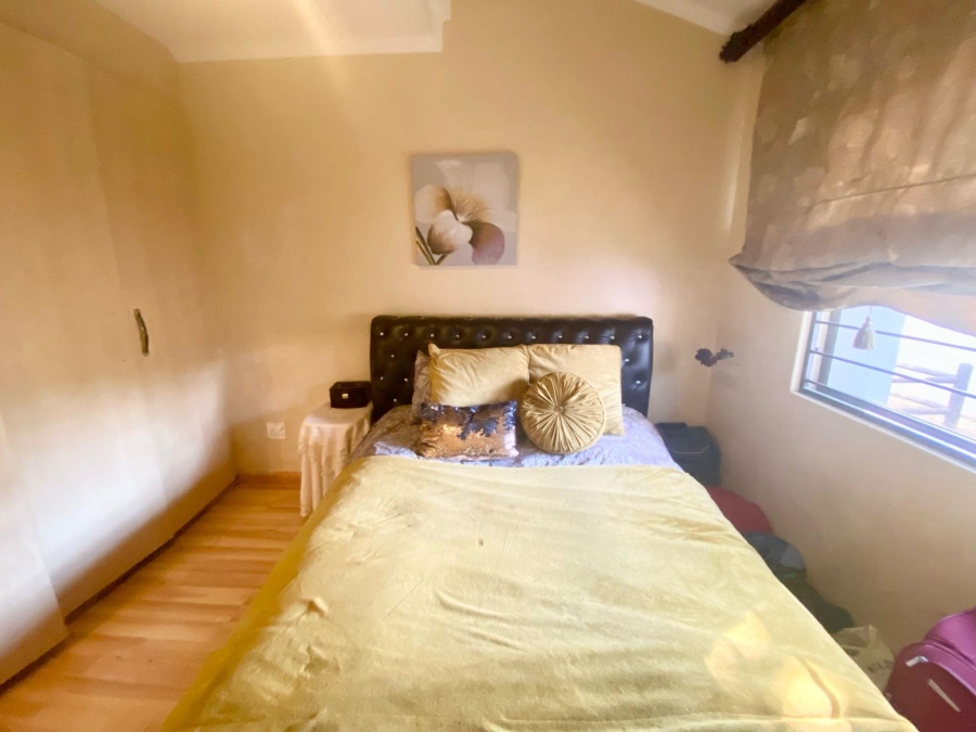 2 Bedroom Property for Sale in Sunninghill Gauteng