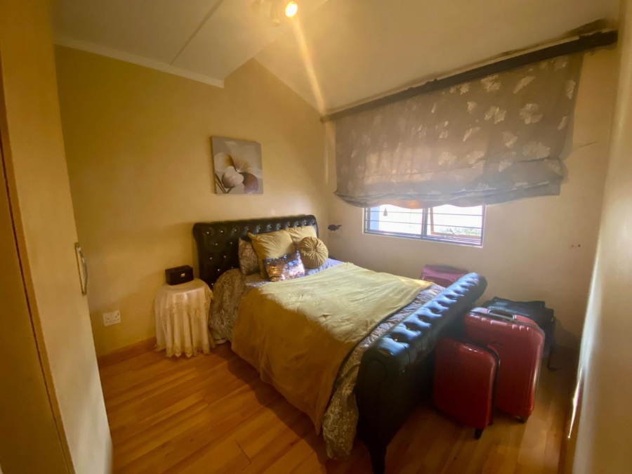 2 Bedroom Property for Sale in Sunninghill Gauteng