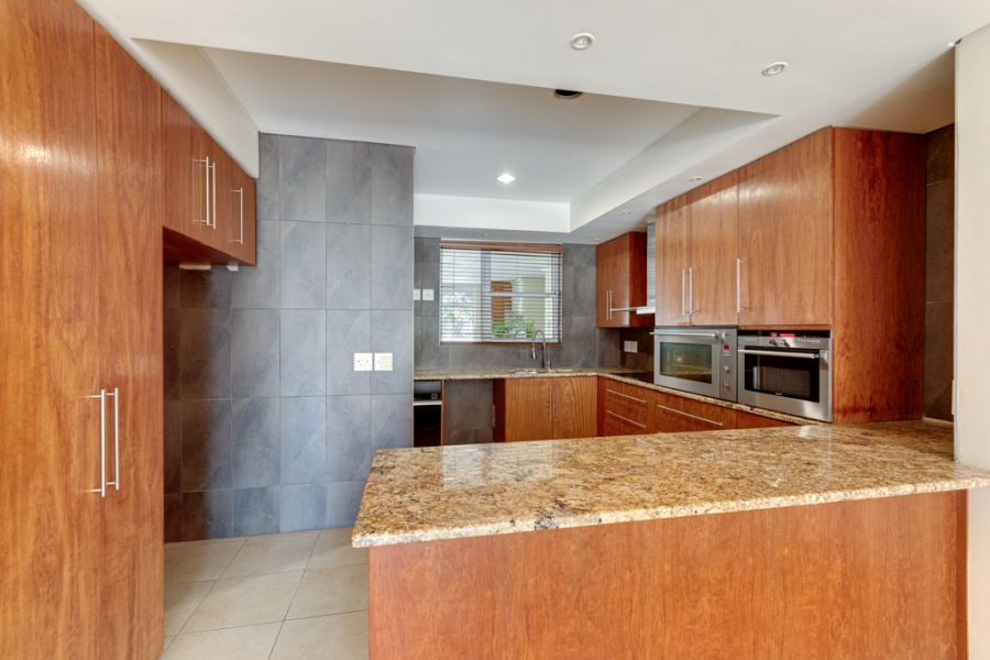 3 Bedroom Property for Sale in Dunkeld West Gauteng