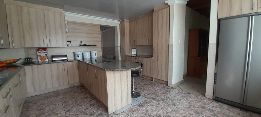 To Let 3 Bedroom Property for Rent in Sonland Park Gauteng