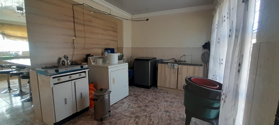 To Let 3 Bedroom Property for Rent in Sonland Park Gauteng