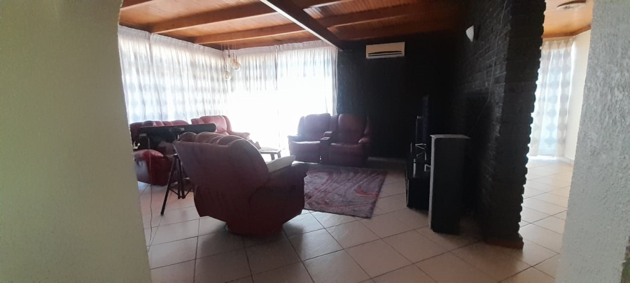 To Let 3 Bedroom Property for Rent in Sonland Park Gauteng