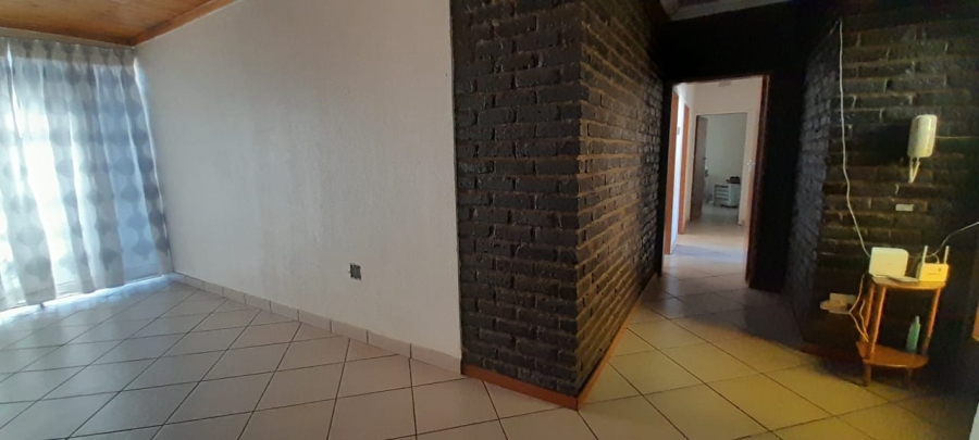 To Let 3 Bedroom Property for Rent in Sonland Park Gauteng