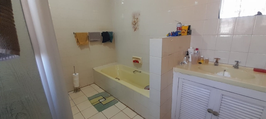 To Let 3 Bedroom Property for Rent in Sonland Park Gauteng