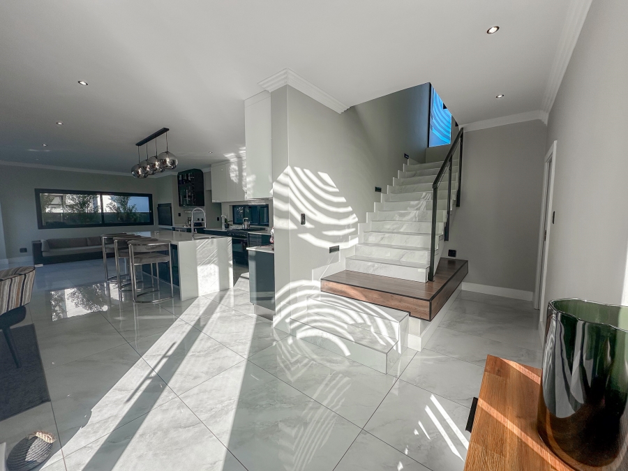 To Let 4 Bedroom Property for Rent in Midstream Heights Gauteng