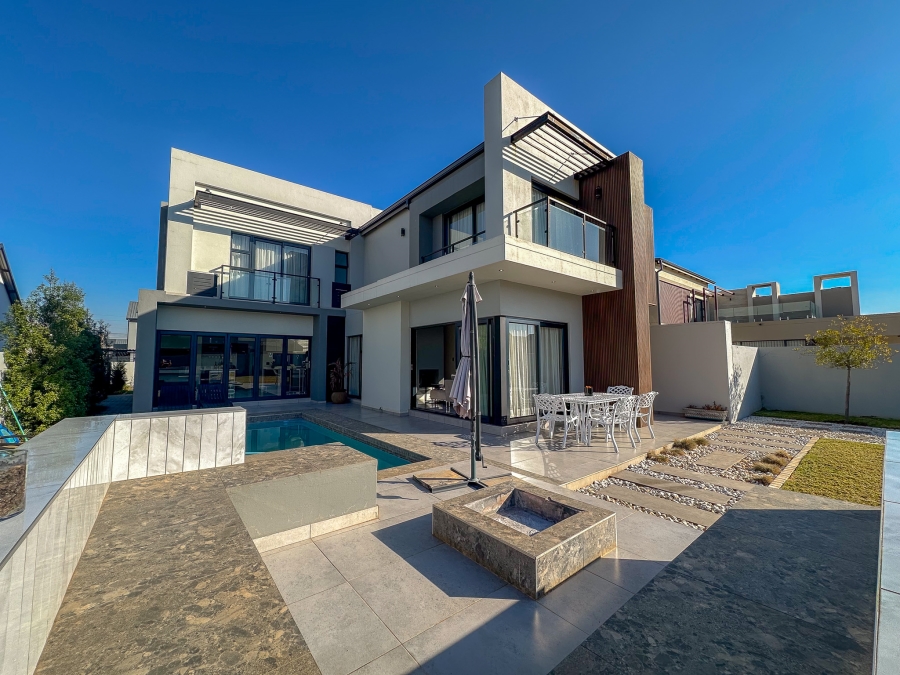 To Let 4 Bedroom Property for Rent in Midstream Heights Gauteng