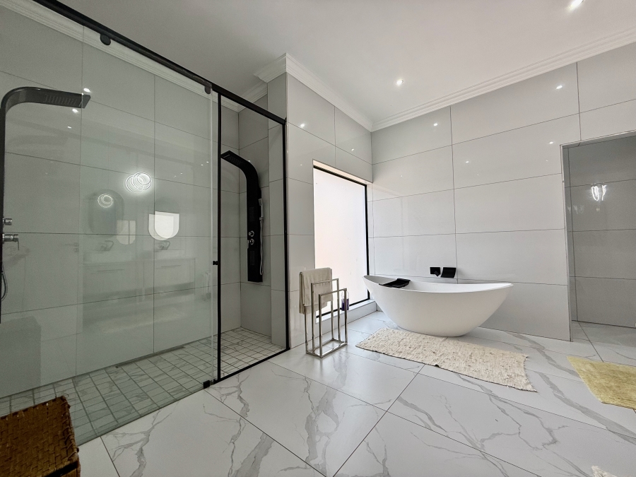 4 Bedroom Property for Sale in Six Fountains Residential Estate Gauteng