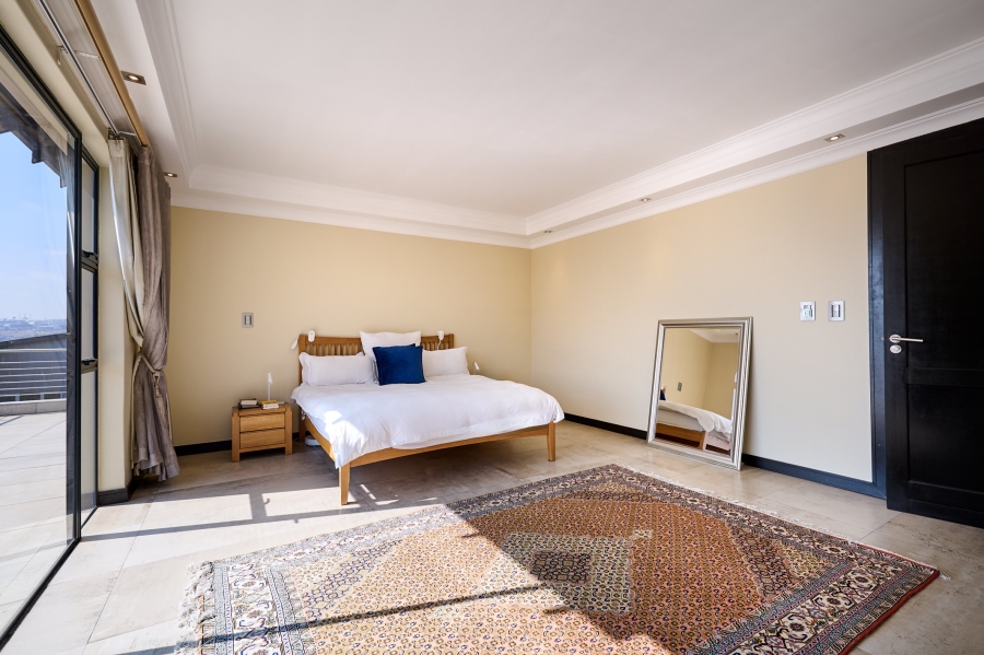 5 Bedroom Property for Sale in Waterfall Country Estate Gauteng