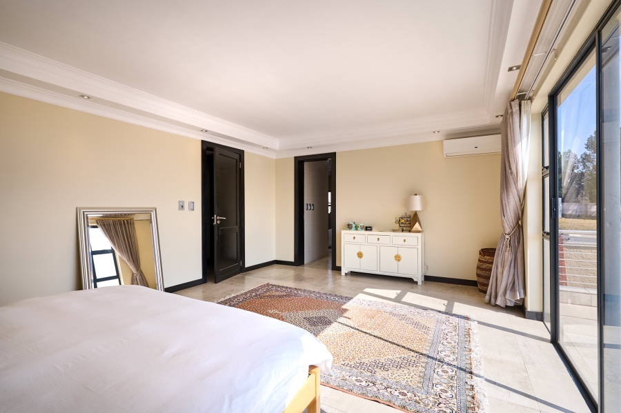 5 Bedroom Property for Sale in Waterfall Country Estate Gauteng