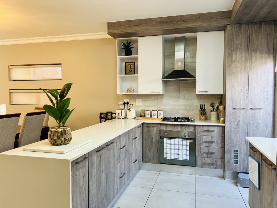 3 Bedroom Property for Sale in Annlin Gauteng