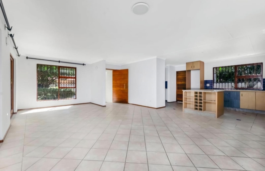 To Let 3 Bedroom Property for Rent in Hurlingham Manor Gauteng