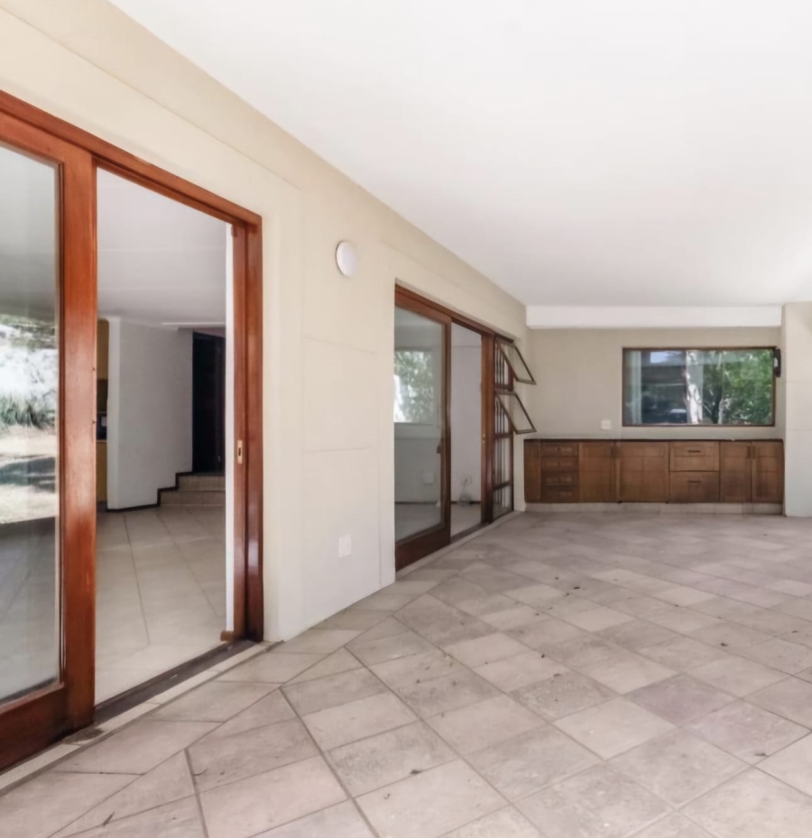 To Let 3 Bedroom Property for Rent in Hurlingham Manor Gauteng