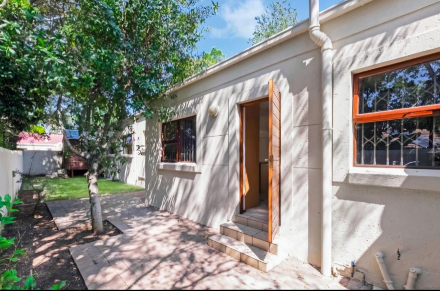 To Let 3 Bedroom Property for Rent in Hurlingham Manor Gauteng