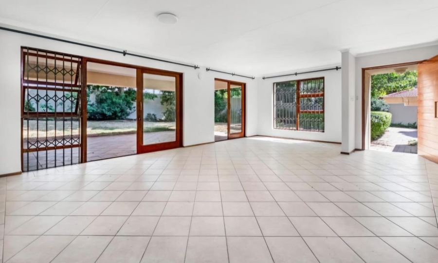 To Let 3 Bedroom Property for Rent in Hurlingham Manor Gauteng