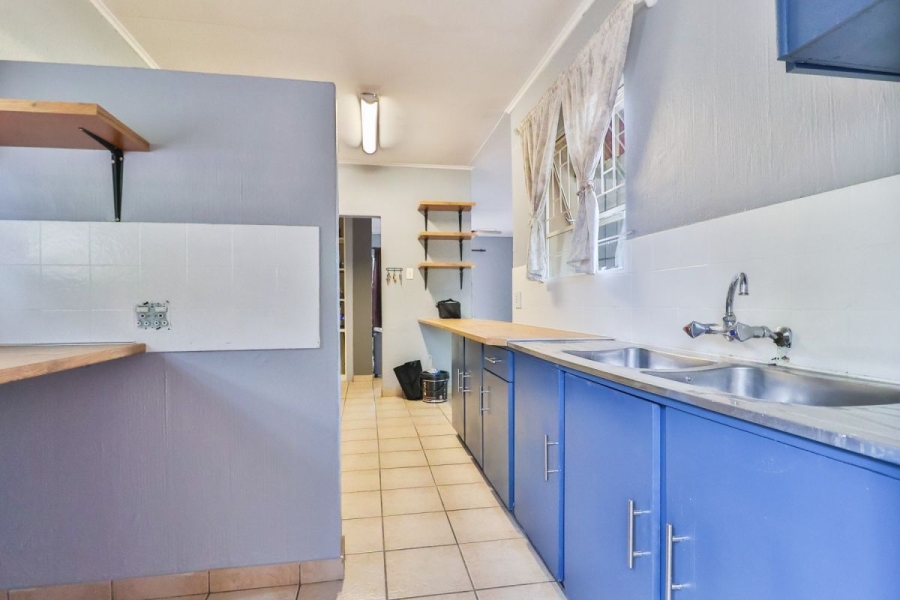 3 Bedroom Property for Sale in Die Hoewes Gauteng