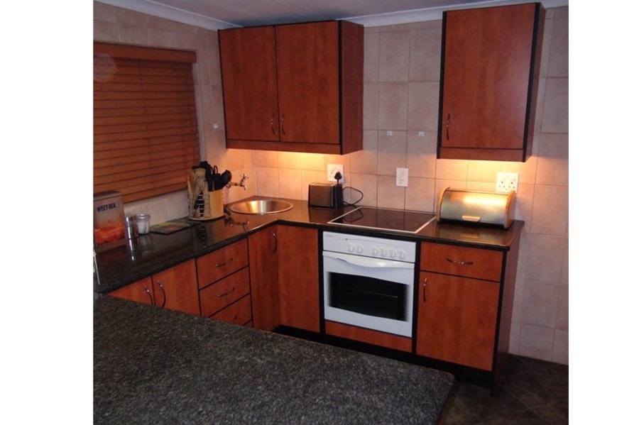 To Let 1 Bedroom Property for Rent in Rembrandt Park Gauteng