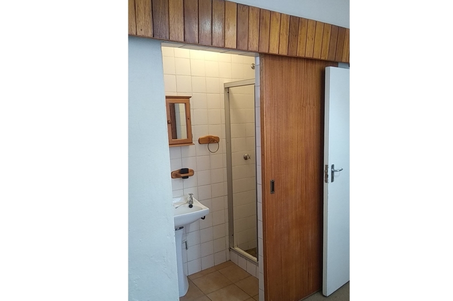 To Let 1 Bedroom Property for Rent in Rembrandt Park Gauteng