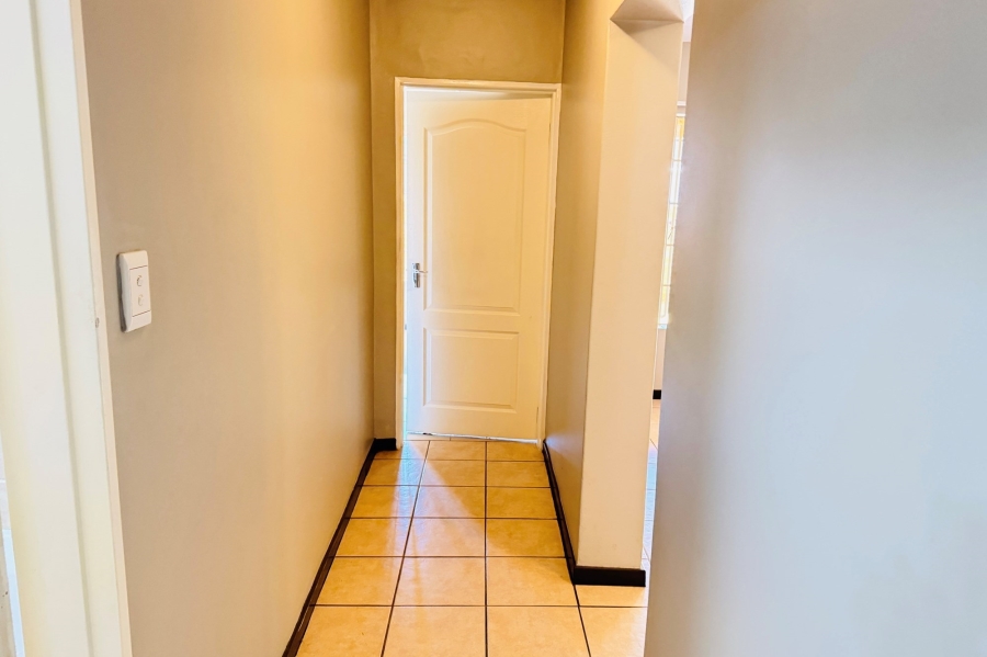To Let 2 Bedroom Property for Rent in Halfway Gardens Gauteng