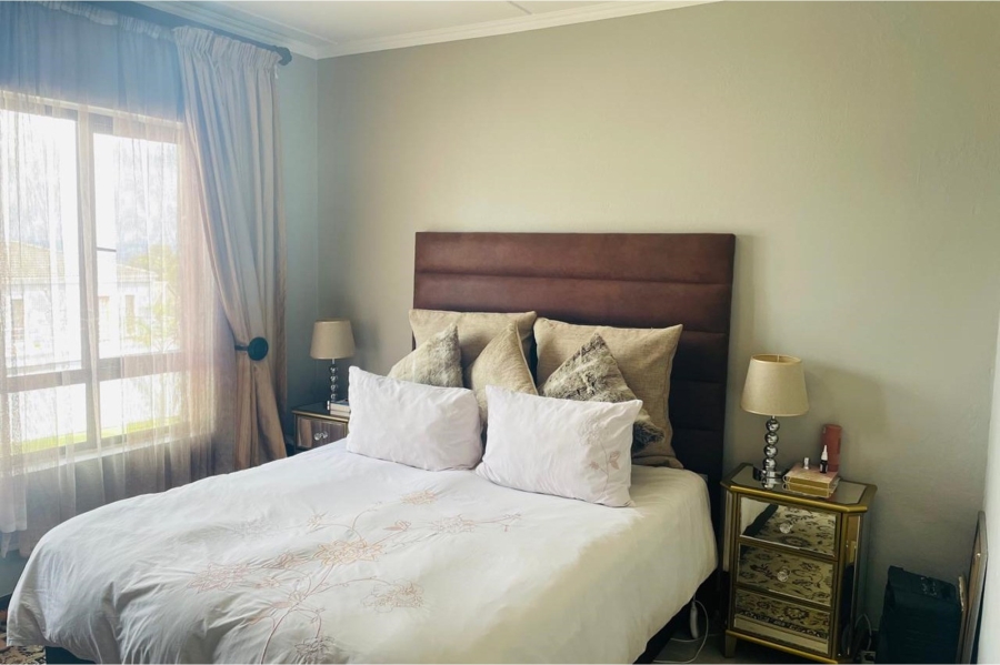2 Bedroom Property for Sale in Kosmosdal Gauteng