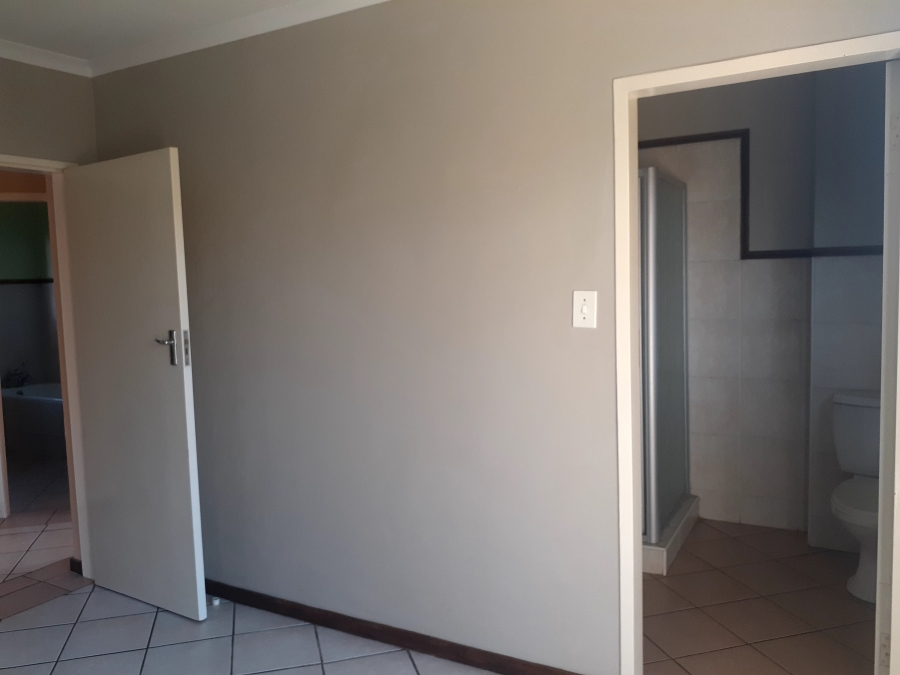 To Let 2 Bedroom Property for Rent in Highveld Gauteng
