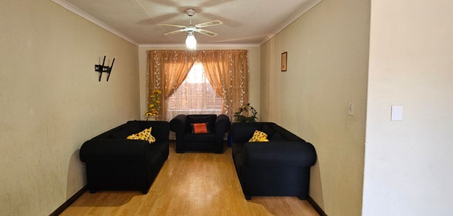 2 Bedroom Property for Sale in South Crest Gauteng