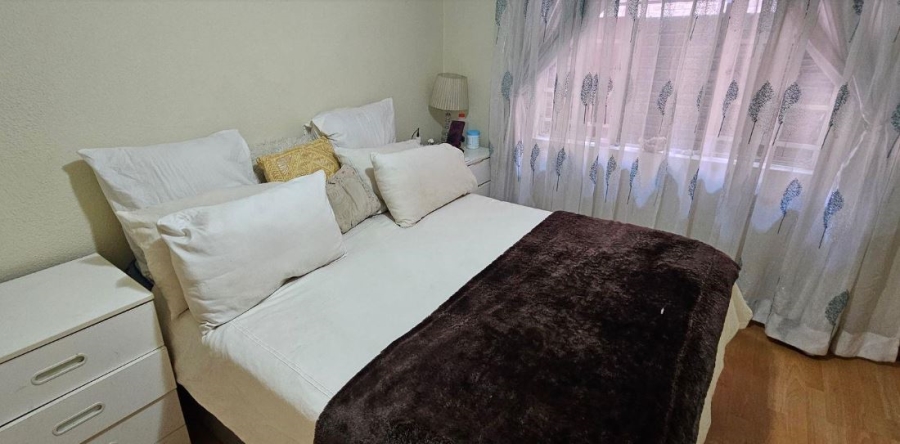 2 Bedroom Property for Sale in South Crest Gauteng