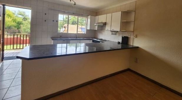 2 Bedroom Property for Sale in South Crest Gauteng