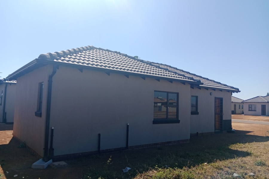 To Let 4 Bedroom Property for Rent in Soshanguve VV Gauteng