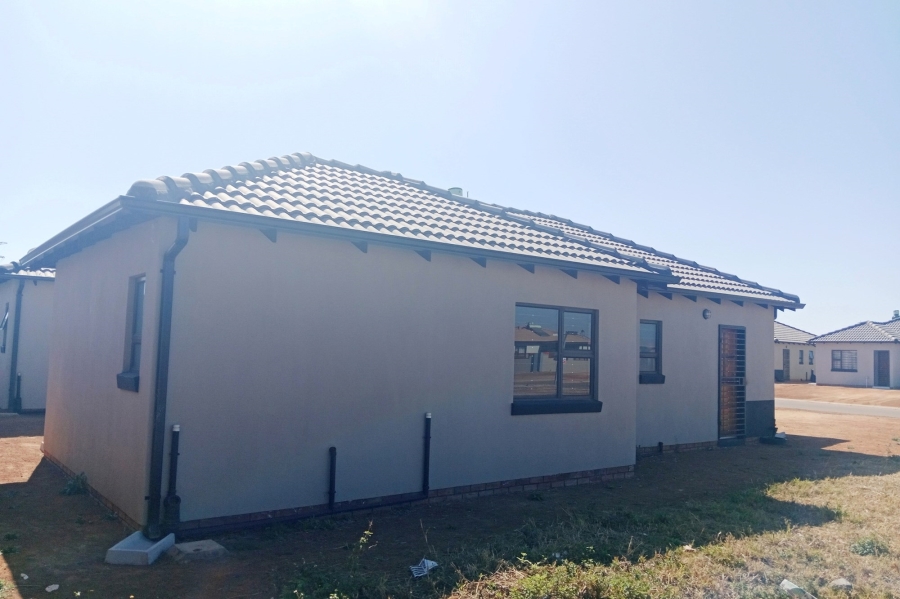 To Let 4 Bedroom Property for Rent in Soshanguve VV Gauteng