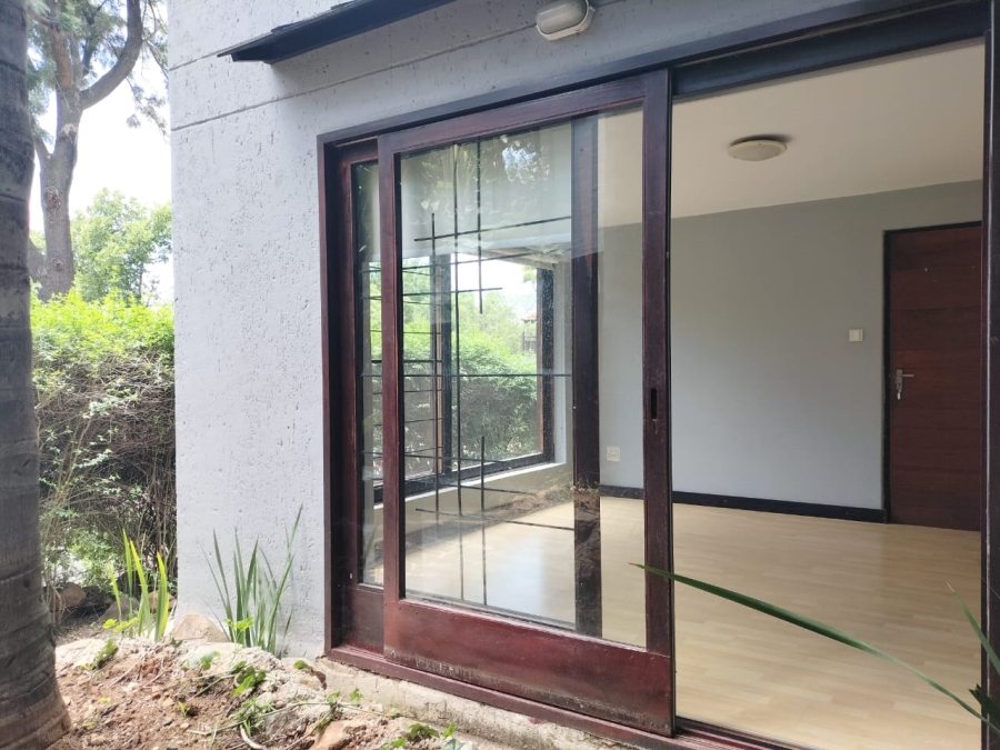To Let 1 Bedroom Property for Rent in Northcliff Gauteng