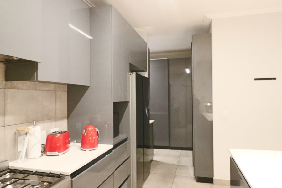 4 Bedroom Property for Sale in Bryanston Gauteng
