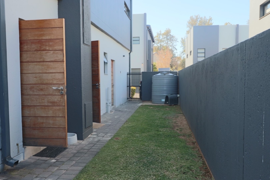 4 Bedroom Property for Sale in Bryanston Gauteng