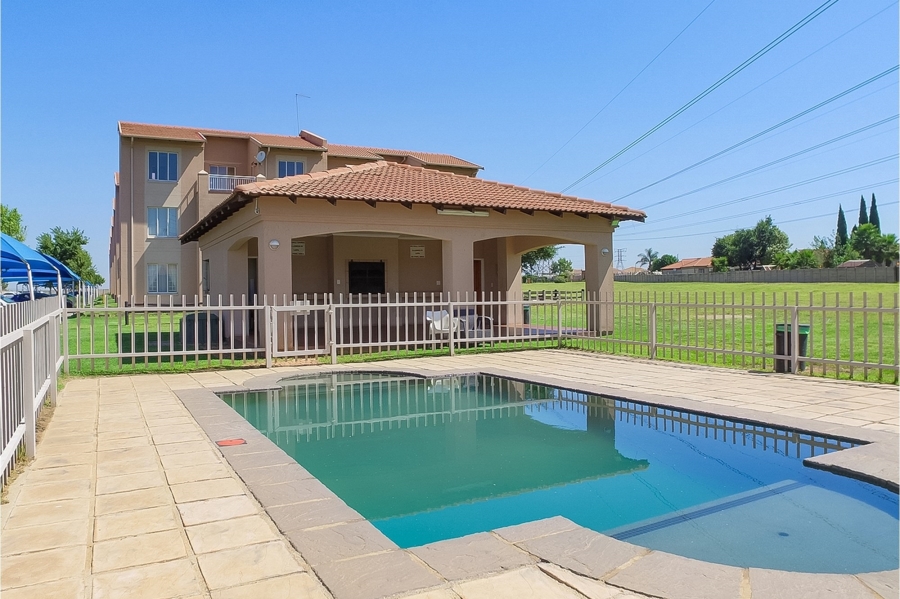 2 Bedroom Property for Sale in Clearwater Estate Gauteng