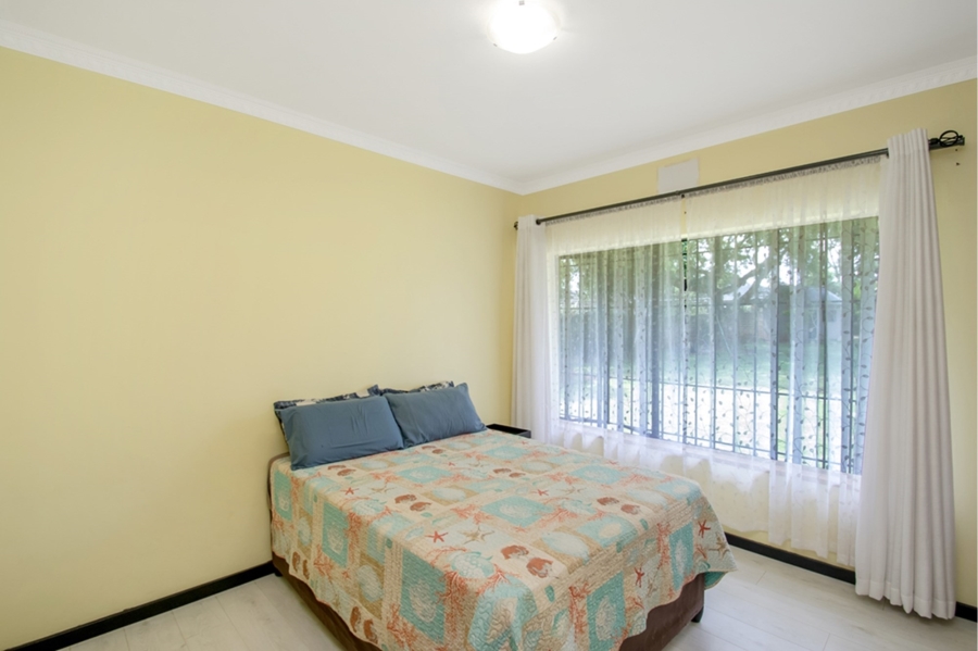 4 Bedroom Property for Sale in Florida Park Gauteng