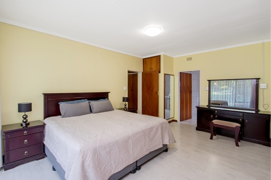 4 Bedroom Property for Sale in Florida Park Gauteng