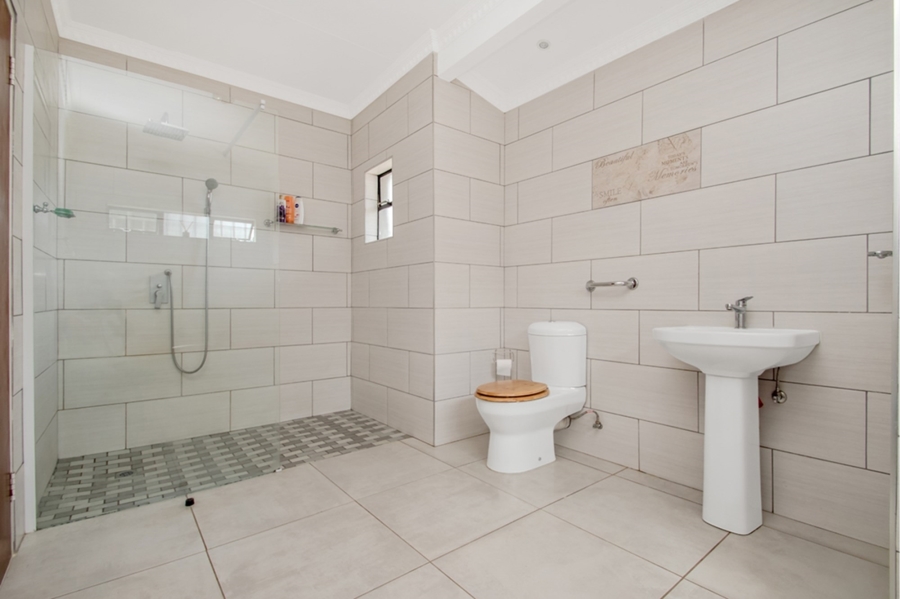4 Bedroom Property for Sale in Florida Park Gauteng
