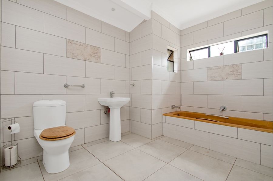 4 Bedroom Property for Sale in Florida Park Gauteng
