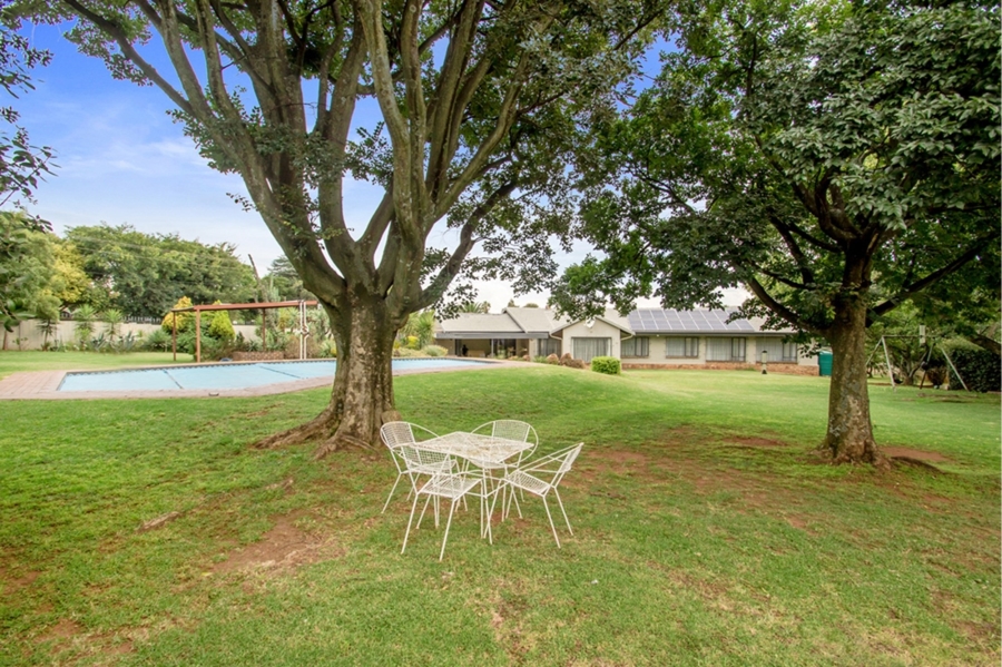 4 Bedroom Property for Sale in Florida Park Gauteng