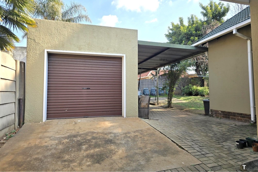 3 Bedroom Property for Sale in Lambton Gardens Gauteng