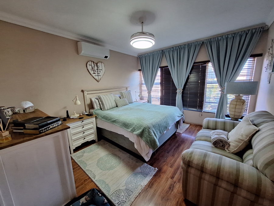 4 Bedroom Property for Sale in Kenmare Gauteng