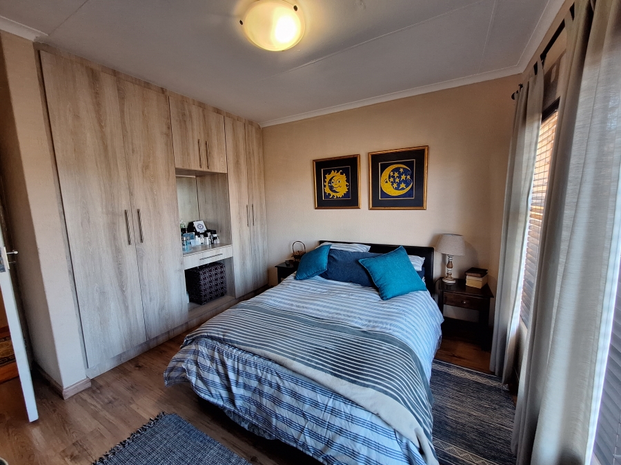 4 Bedroom Property for Sale in Kenmare Gauteng