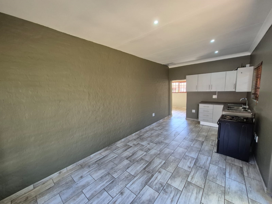 To Let 1 Bedroom Property for Rent in Lynnwood Glen Gauteng