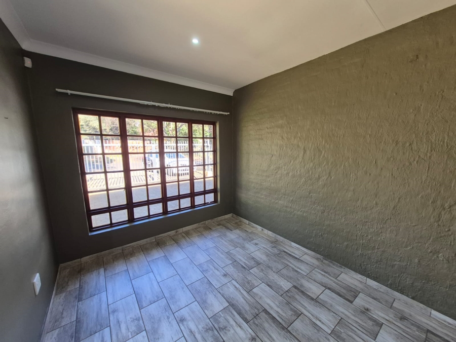 To Let 1 Bedroom Property for Rent in Lynnwood Glen Gauteng