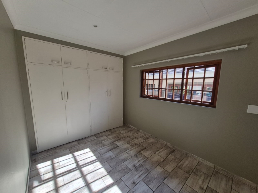 To Let 1 Bedroom Property for Rent in Lynnwood Glen Gauteng
