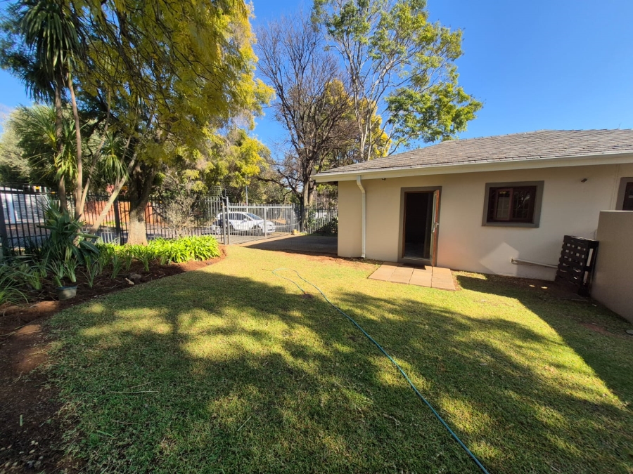 To Let 1 Bedroom Property for Rent in Lynnwood Glen Gauteng