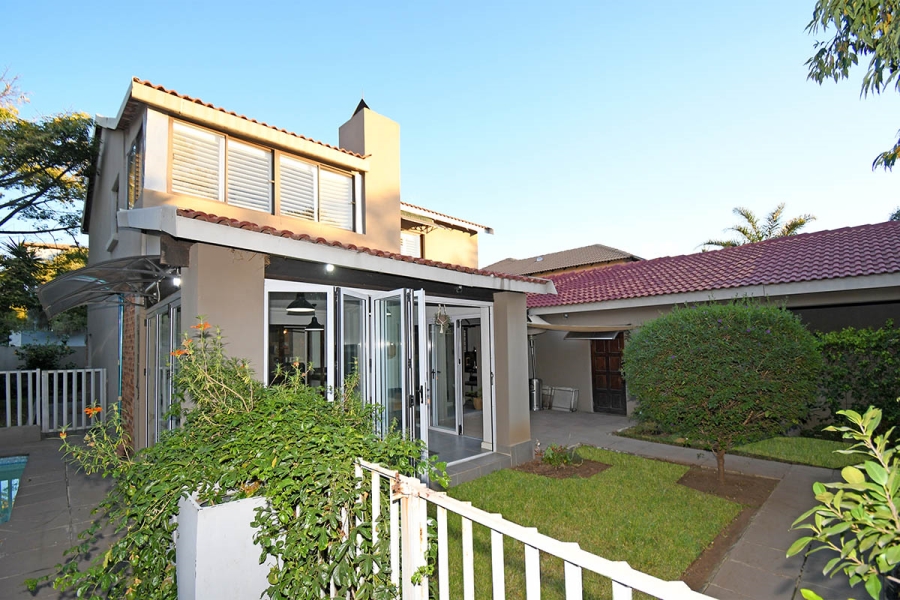4 Bedroom Property for Sale in Greenstone Hill Gauteng