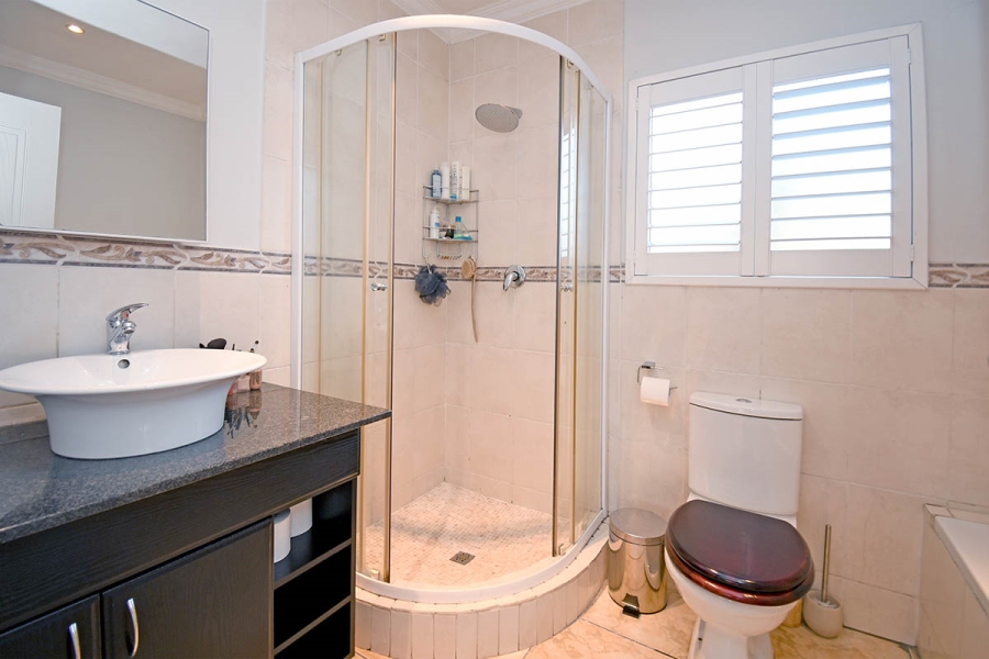 4 Bedroom Property for Sale in Greenstone Hill Gauteng