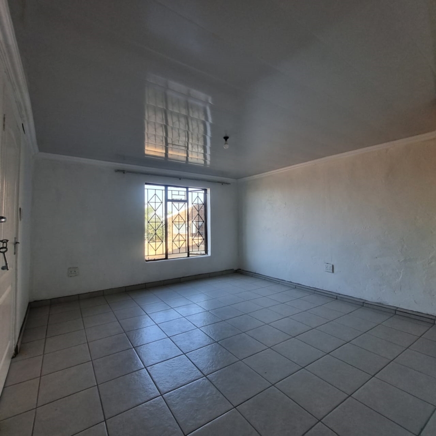 To Let 2 Bedroom Property for Rent in Danville Gauteng